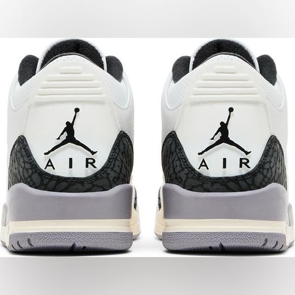 Air Jordan 3 "Cement Grey" sneakers - Picture 4 of 8